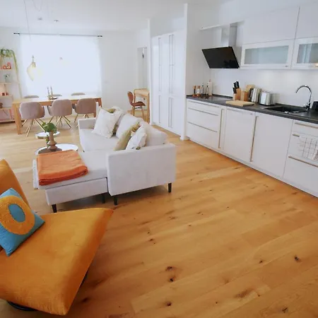 Yuva Homes - 100m2 - Nahe Muenchen - 2 Baeder - S-bahn * 格梅尔林