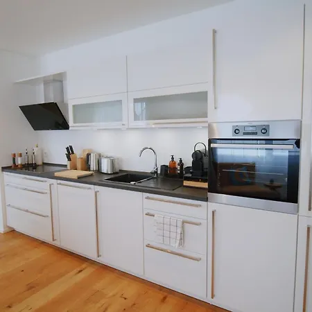 Yuva Homes - 100m2 - Nahe Muenchen - 2 Baeder - S-bahn 公寓
