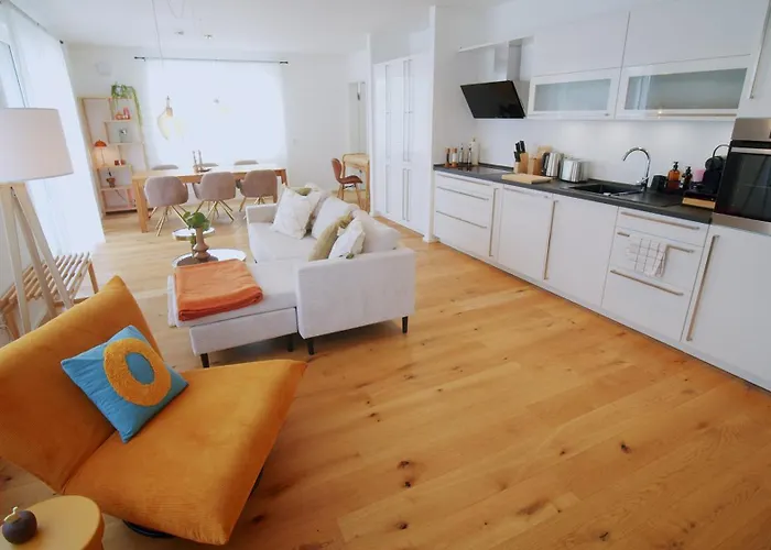 Yuva Homes - 100m2 - Nahe Muenchen - 2 Baeder - S-bahn * 格梅尔林