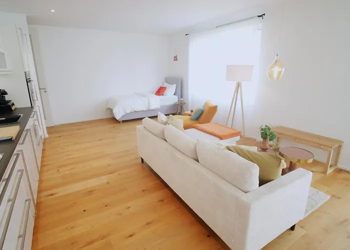 Yuva Homes - 100m2 - Nahe Muenchen - 2 Baeder - S-bahn 公寓 *