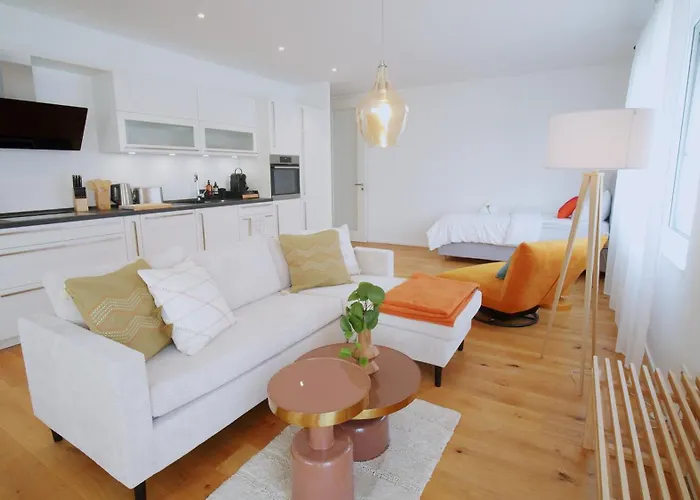 公寓 Yuva Homes - 100m2 - Nahe Muenchen - 2 Baeder - S-bahn *