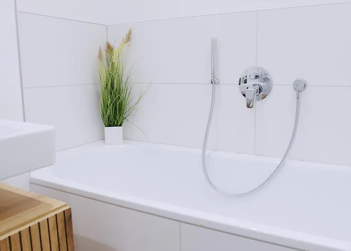 Yuva Homes - 100m2 - Nahe Muenchen - 2 Baeder - S-bahn 公寓