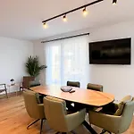 Yuva Homes - 100m2 - Nahe Muenchen - 2 Baeder - S-bahn 公寓 格梅尔林