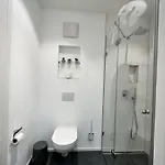 公寓 Yuva Homes - 100m2 - Nahe Muenchen - 2 Baeder - S-bahn 格梅尔林