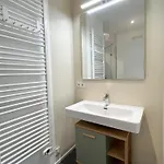 Yuva Homes - 100m2 - Nahe Muenchen - 2 Baeder - S-bahn