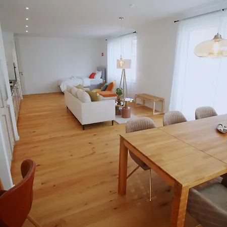 Lägenhet Yuva Homes - 100m2 - Nahe Muenchen - 2 Baeder - S-bahn Germering