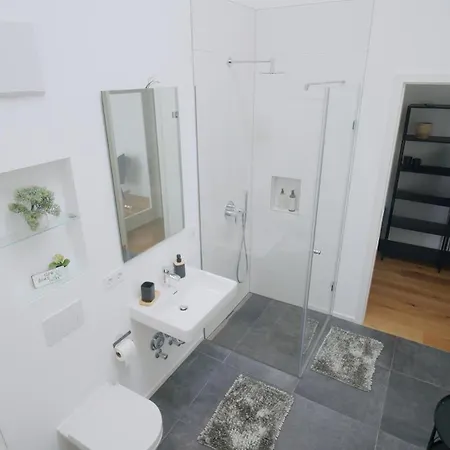 Apartmán Yuva Homes - 100m2 - Nahe Muenchen - 2 Baeder - S-bahn