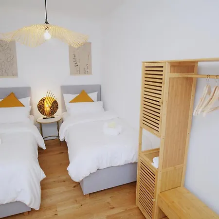 Yuva Homes - 100m2 - Nahe München - 2 Bäder - Garten&terrasse - S-bahn Apartamento Germering