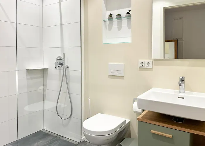 Lägenhet Yuva Homes - 100m2 - Nahe Muenchen - 2 Baeder - Garten&terrasse - S-bahn *