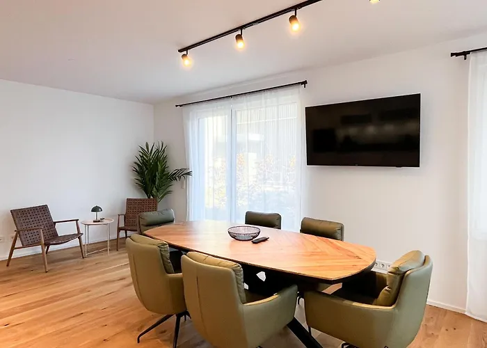 Yuva Homes - 100m2 - Nahe Muenchen - 2 Baeder - S-bahn * Germering