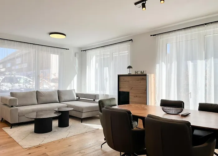Yuva Homes - 100m2 - Nahe Muenchen - 2 Baeder - Garten&terrasse - S-bahn Lägenhet