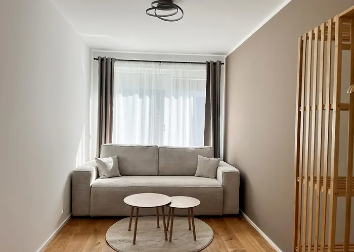 Yuva Homes - 100m2 - Nahe Muenchen - 2 Baeder - Garten&terrasse - S-bahn * Germering